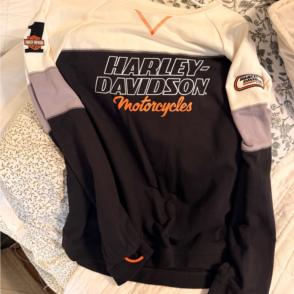 Harley-Davidson Men's Black, White, and Orange Crewneck Sweater